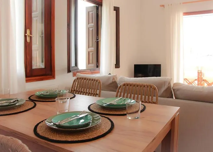 Kaia / 2 斯科派洛斯